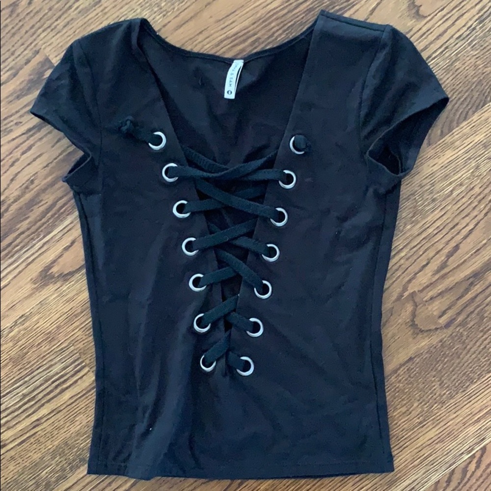 Black LF top